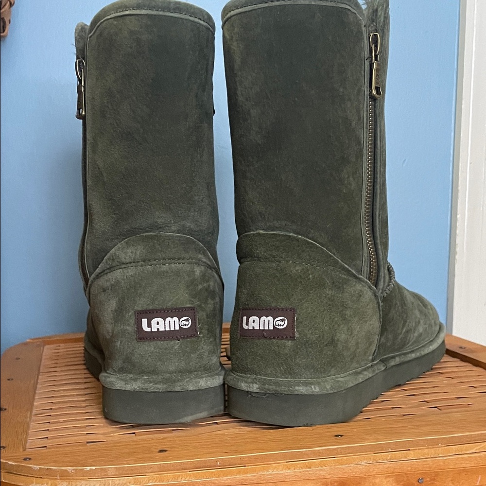 Lamo Forest Green Suede Footwear